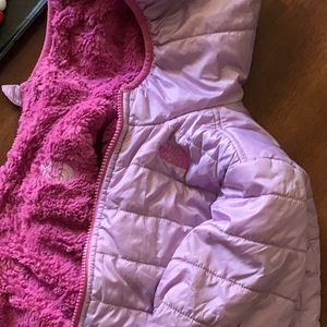 Girls north face coat. Size 6/7. Good used condition, lilac in color